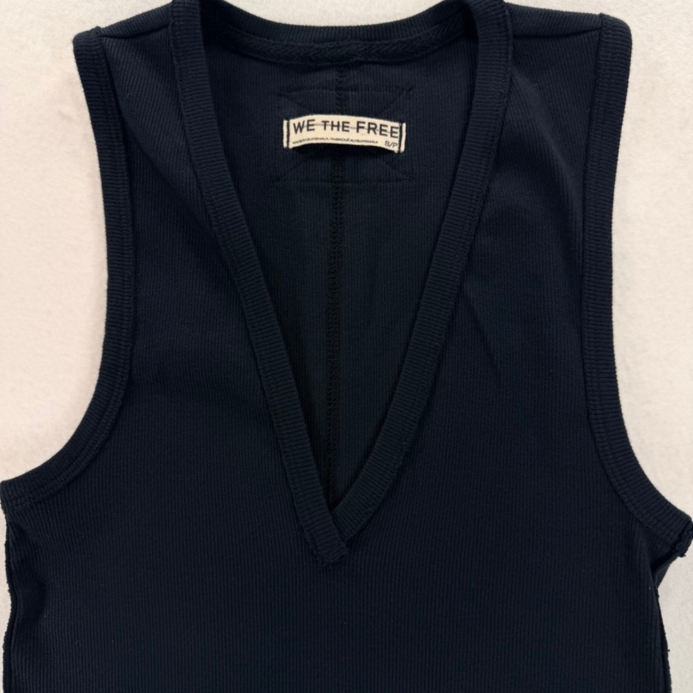 Free People We The Free Ribbed Deep V Tank Top Black Size S NWOT - Picture 8 of 9